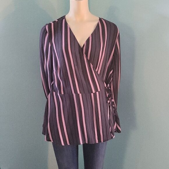 Torrid Striped Tie Front Blouse - Picture 1 of 7